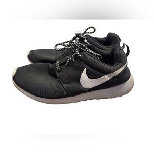 Nike Black and White Athletic Shoes